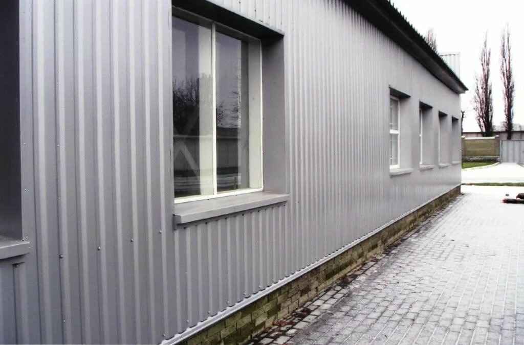Стеновой профнастил С8 для фасадов и перегородок