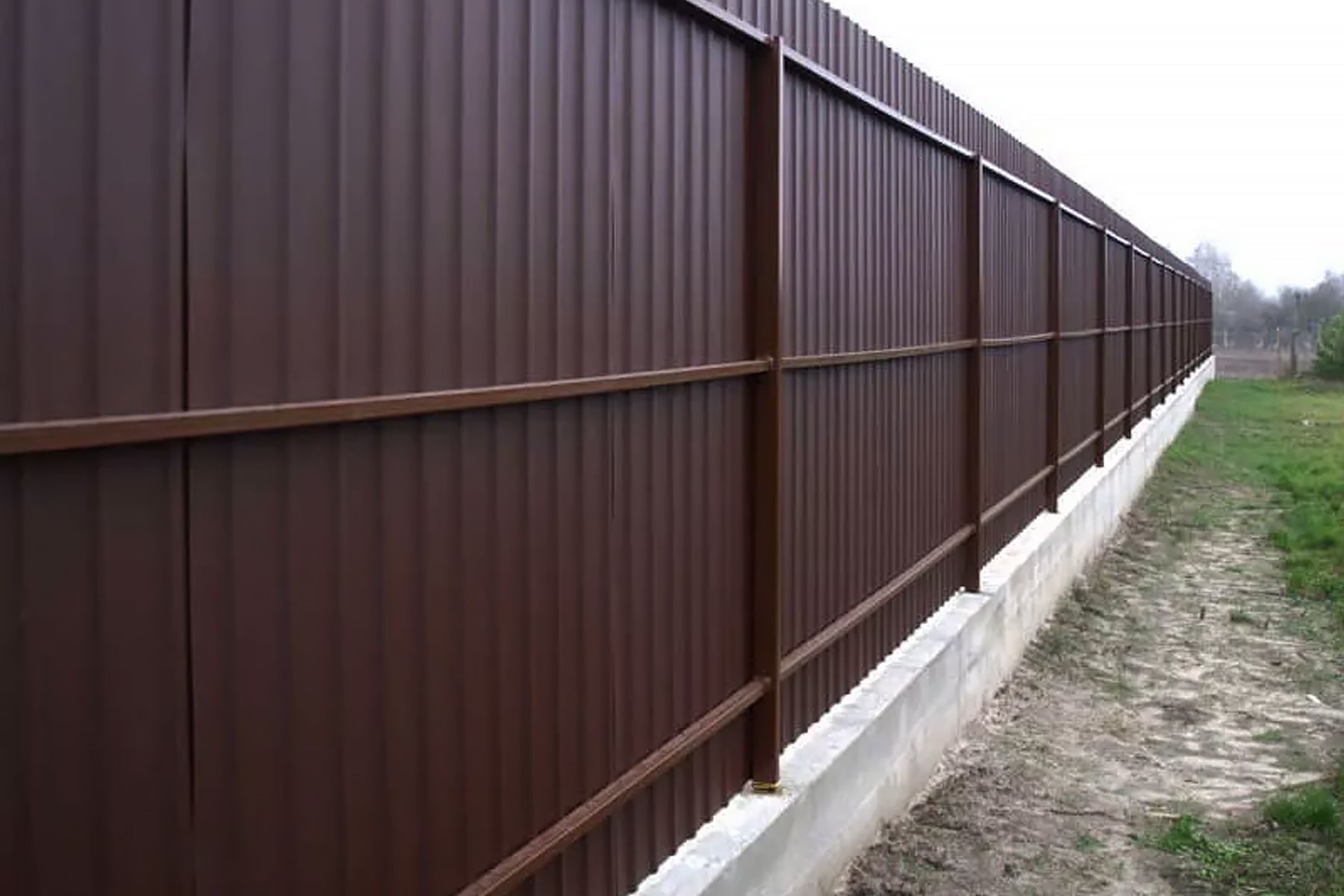 Профлист для забора частных участков