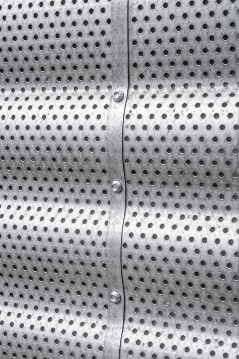 Упаковка пачек перфорированного листа Т-8: прокладки и защита кромок