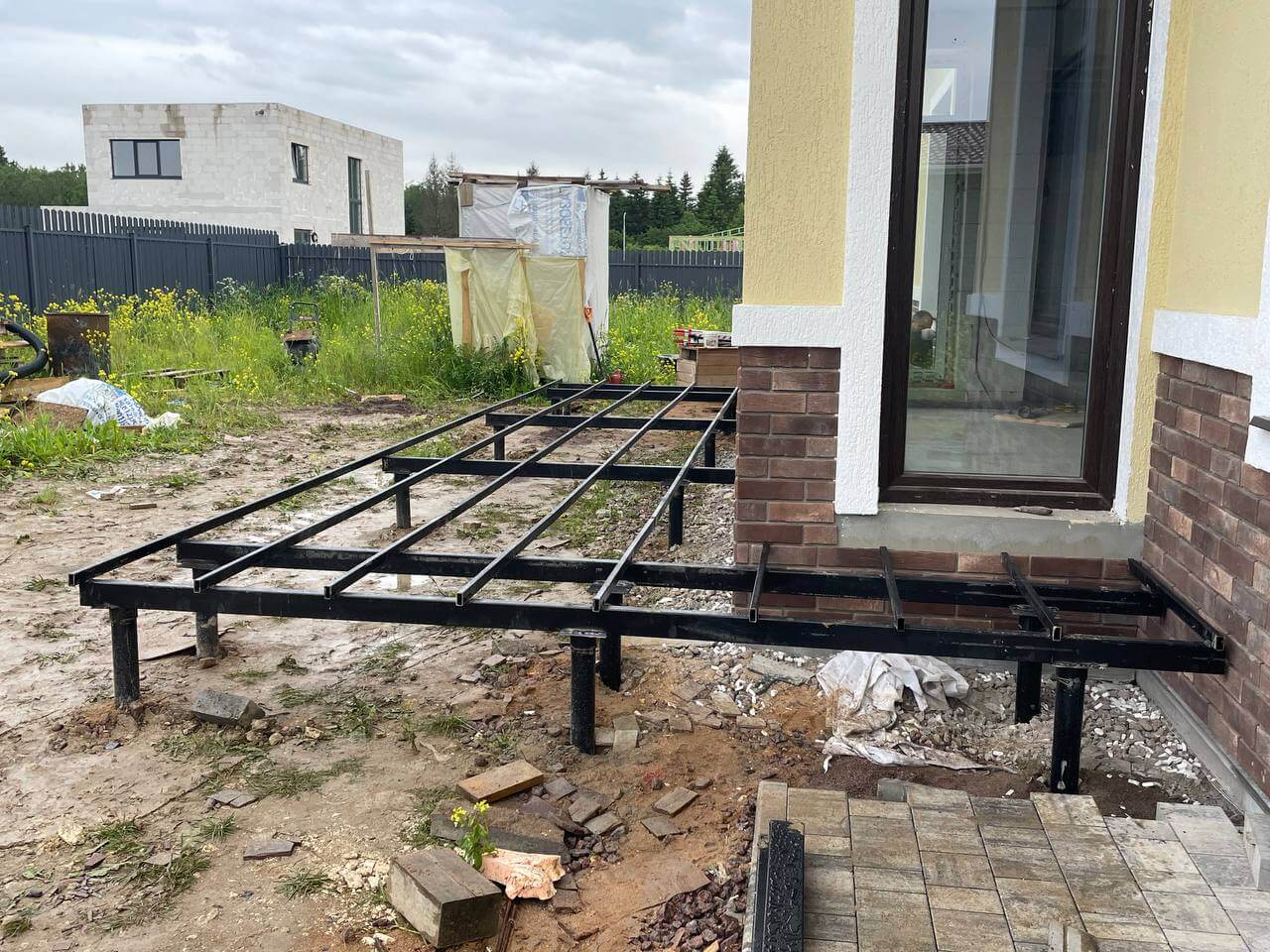 Свайное основание под хозяйственный объект