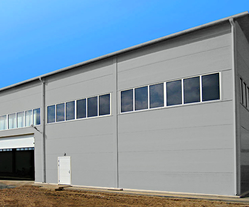 Стеновые сэндвич-панели 20 мм на техническом объекте