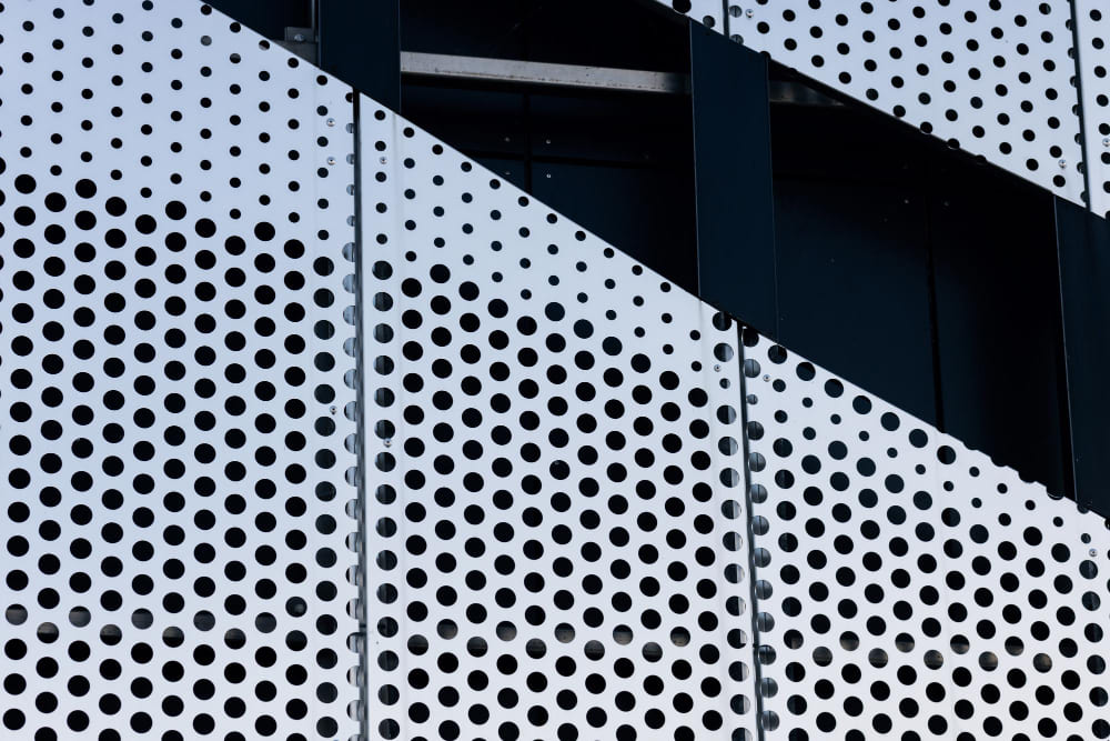 Перфорированный лист Т-20 для кровельного участка